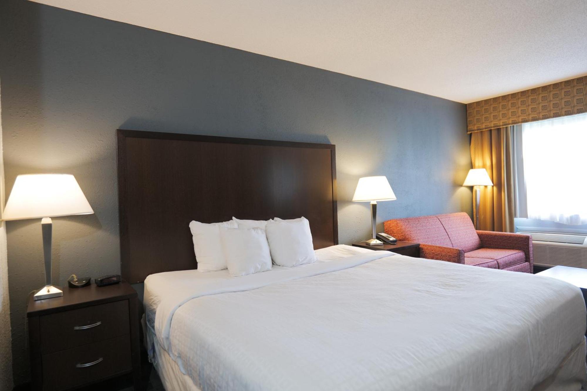 Baymont By Wyndham Flint Airport North Exterior foto