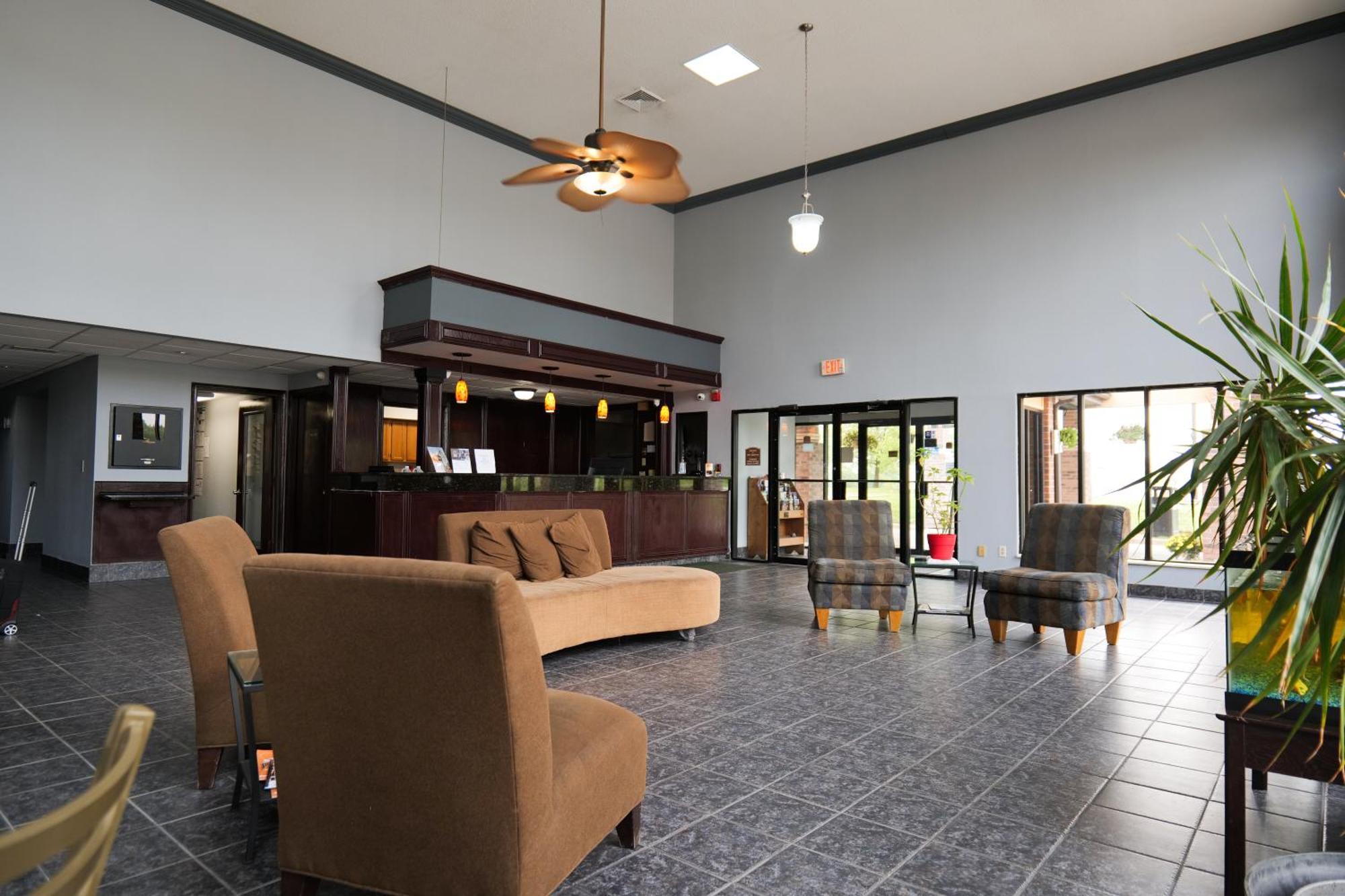 Baymont By Wyndham Flint Airport North Exterior foto